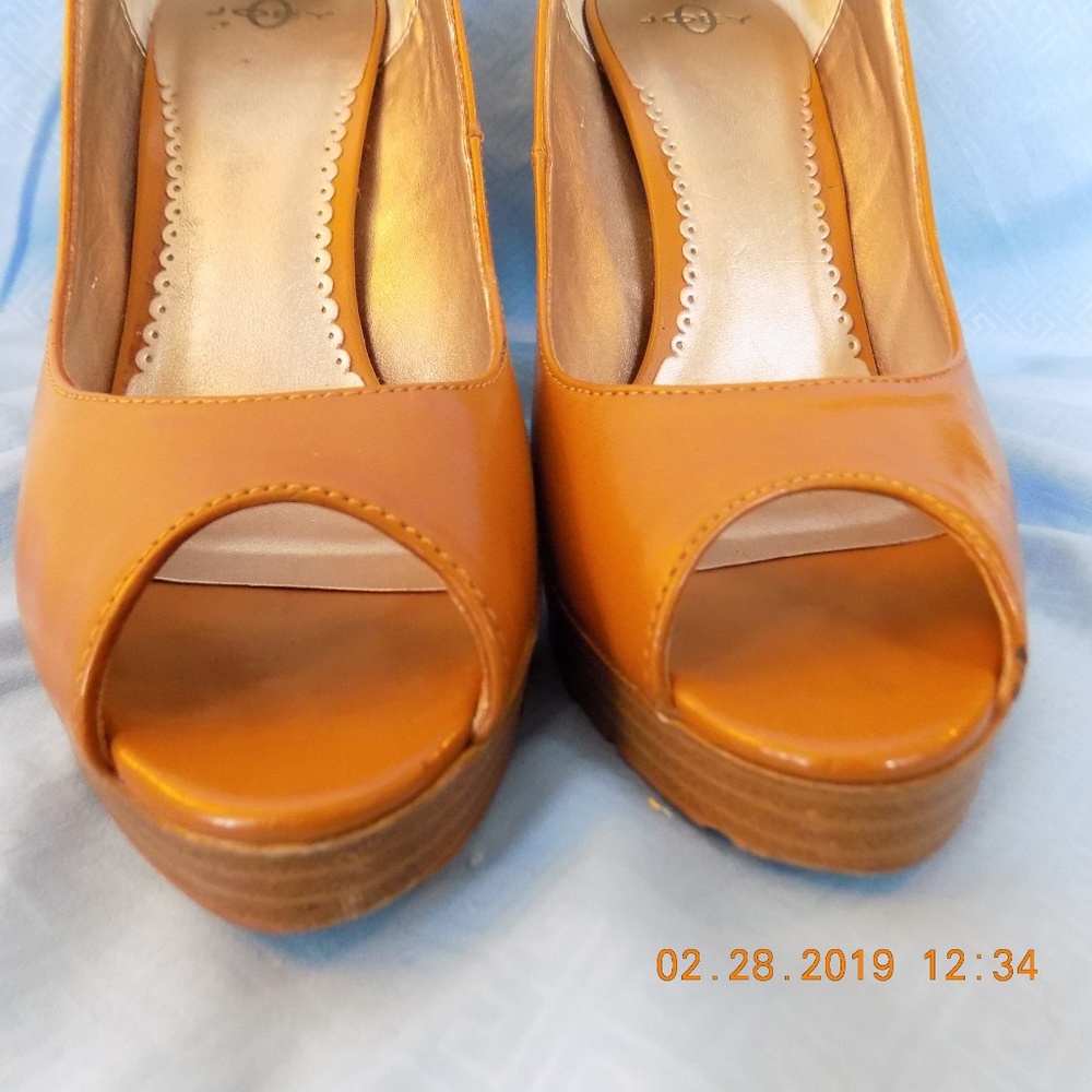 Dark Tan Pumps made by Joey